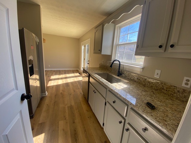 2515 Queen Anne Ct Property Photo 3