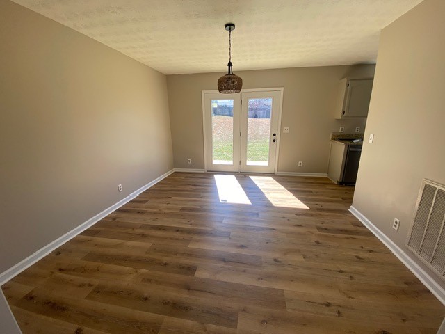 2515 Queen Anne Ct Property Photo 6