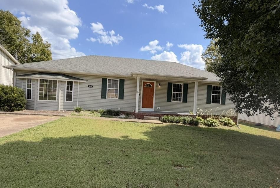315 Pine Hill Dr Property Photo 1