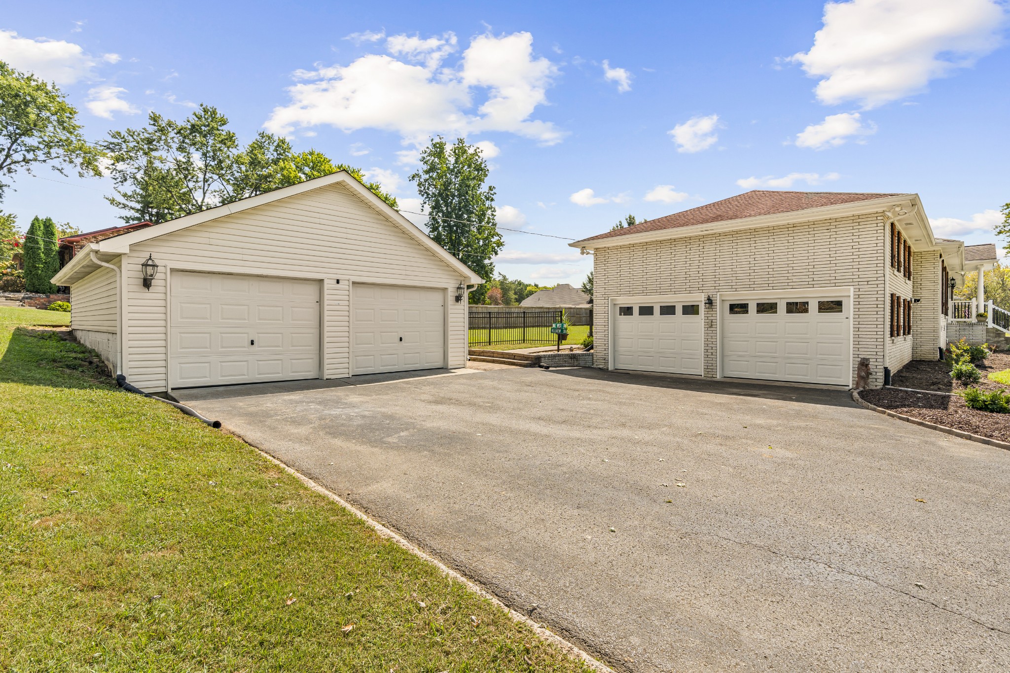 1503 Hillview Dr Property Photo 24