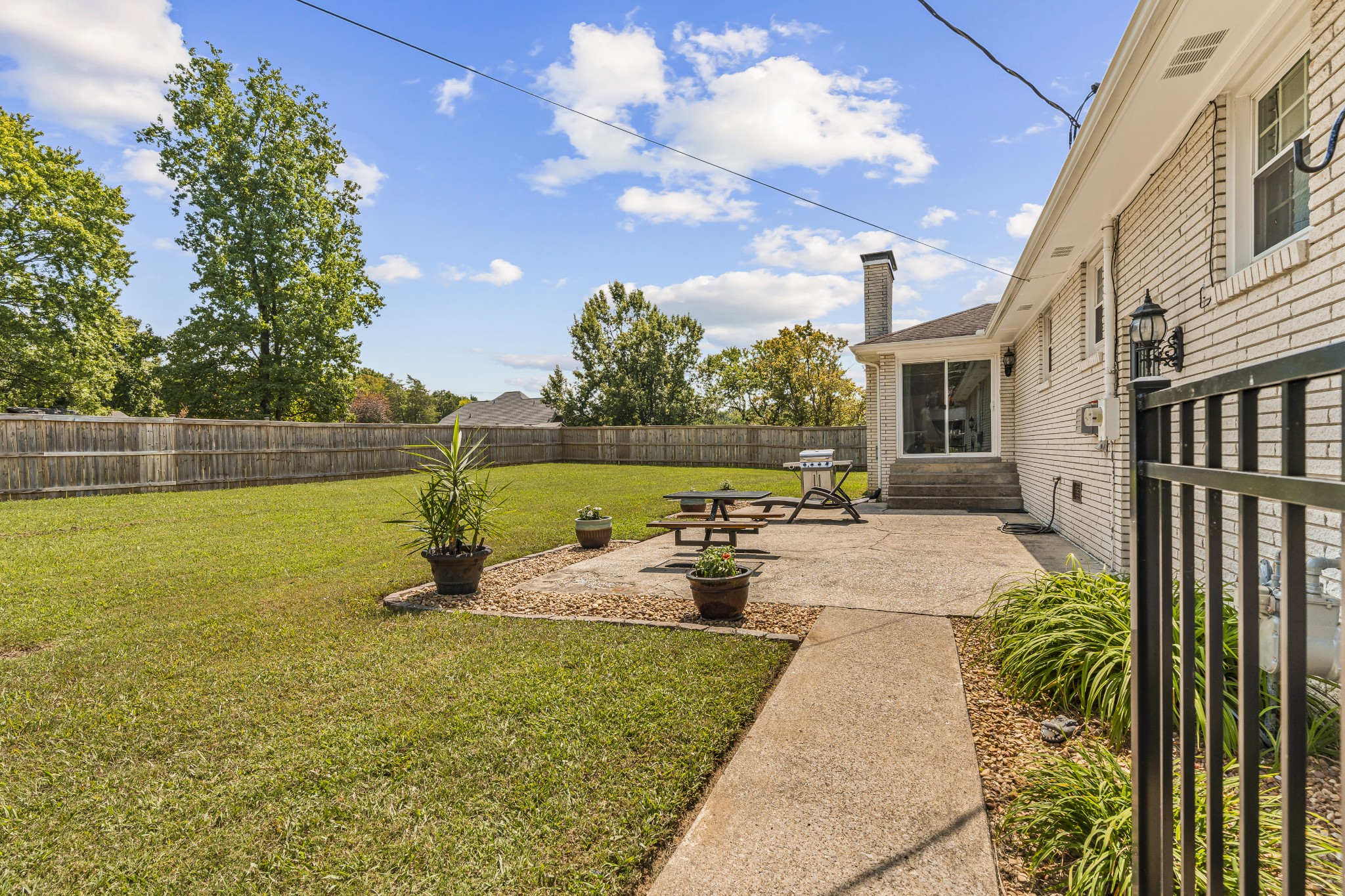 1503 Hillview Dr Property Photo 37