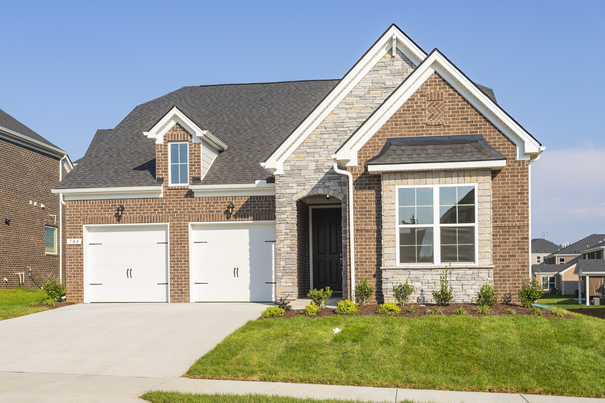 2402 Maywood Court Property Photo 1