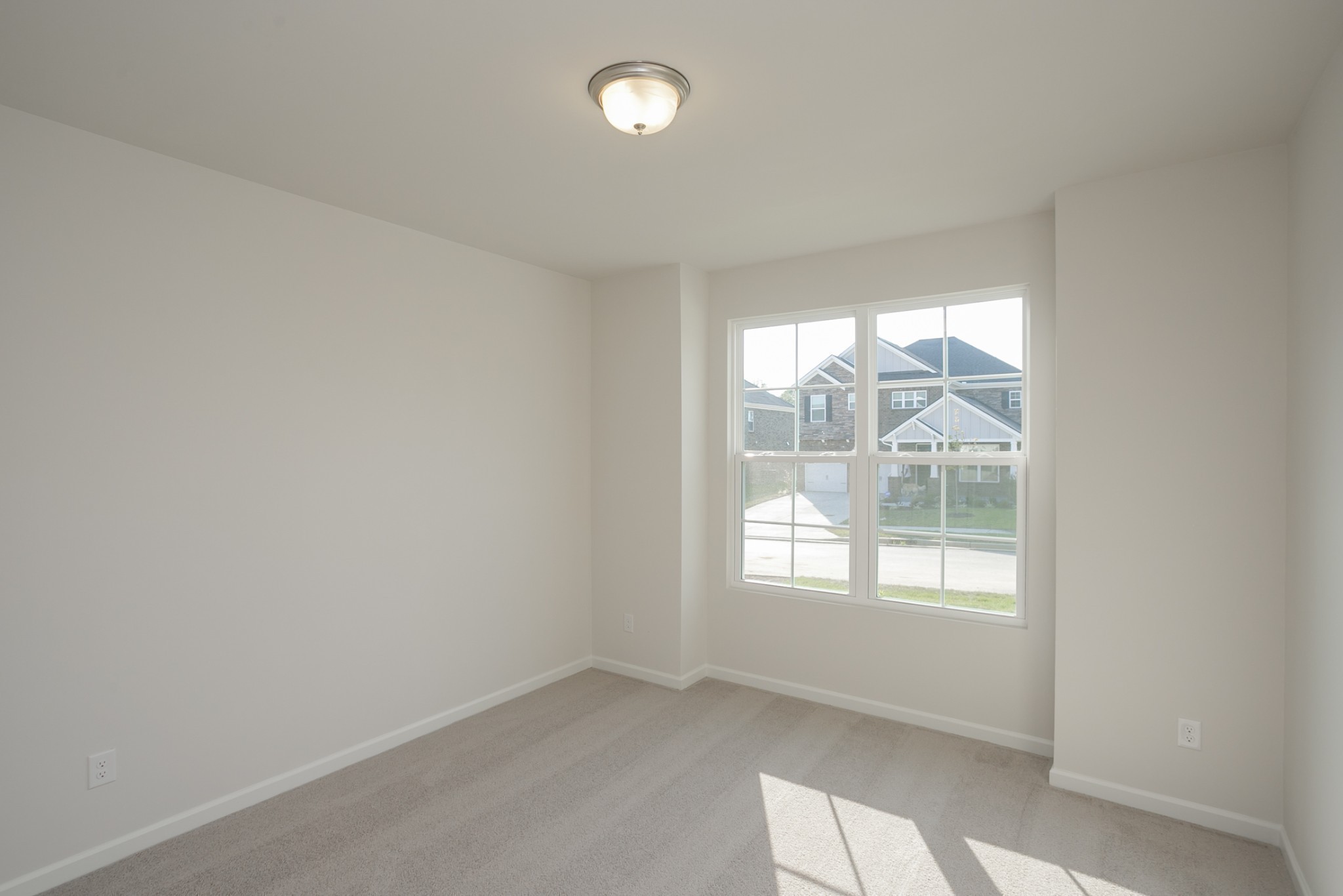 2402 Maywood Court Property Photo 18