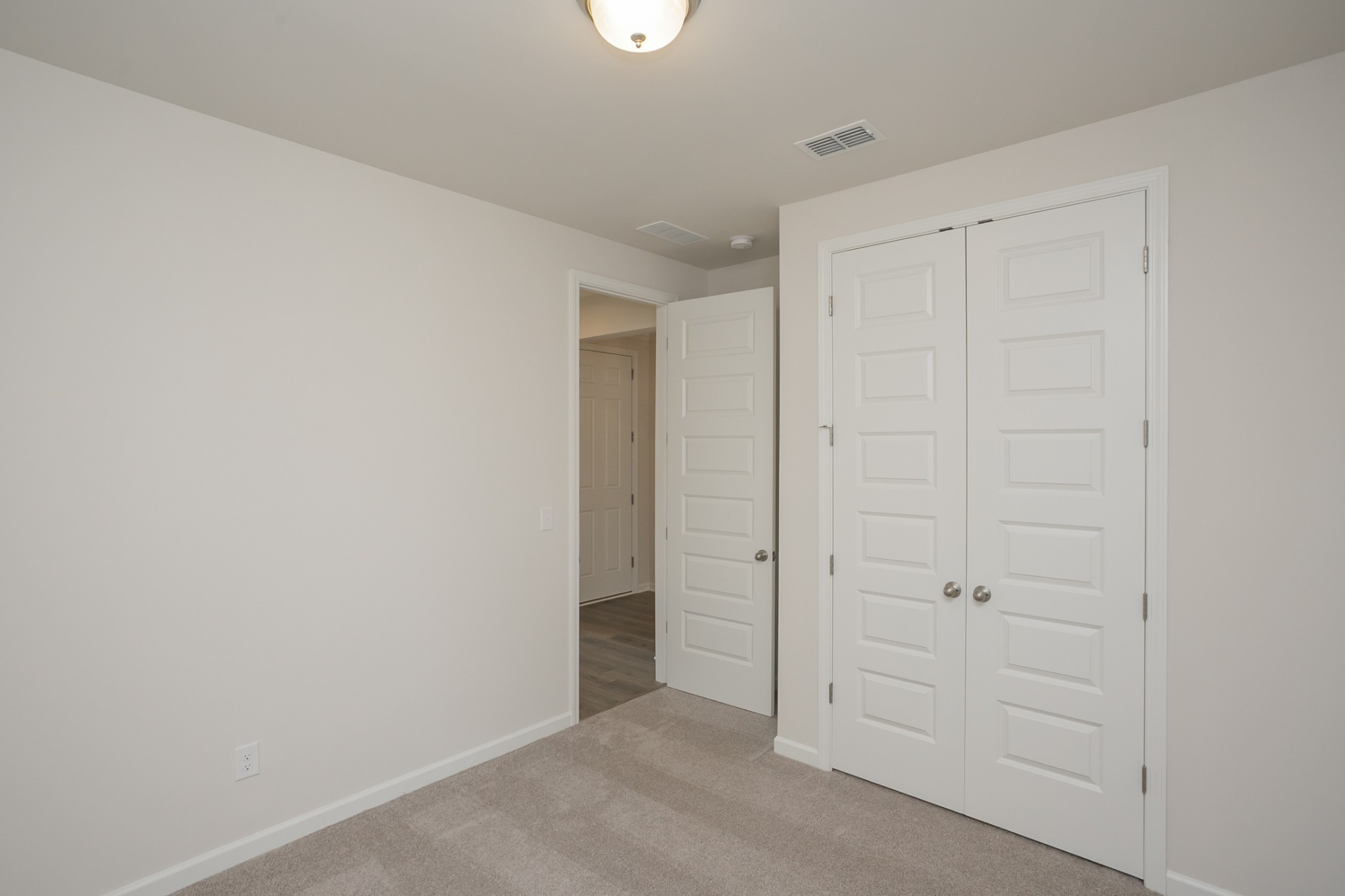2402 Maywood Court Property Photo 22