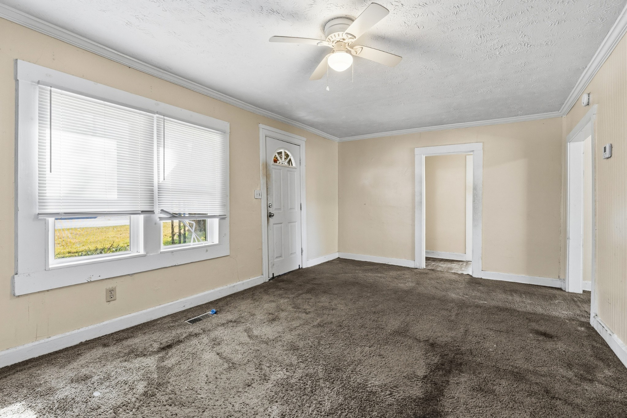 1904 N Dixie Ave Property Photo 4