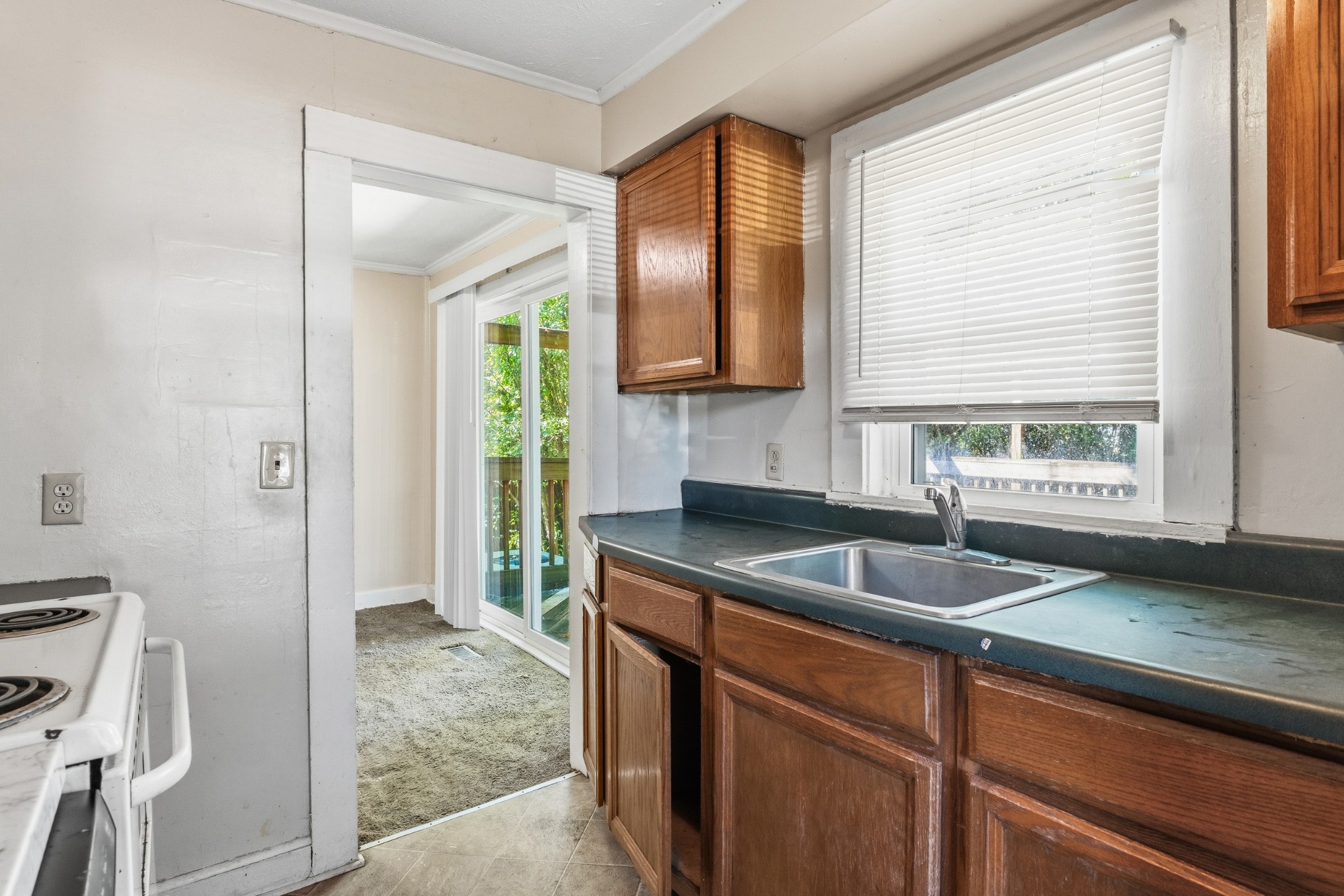 1904 N Dixie Ave Property Photo 8