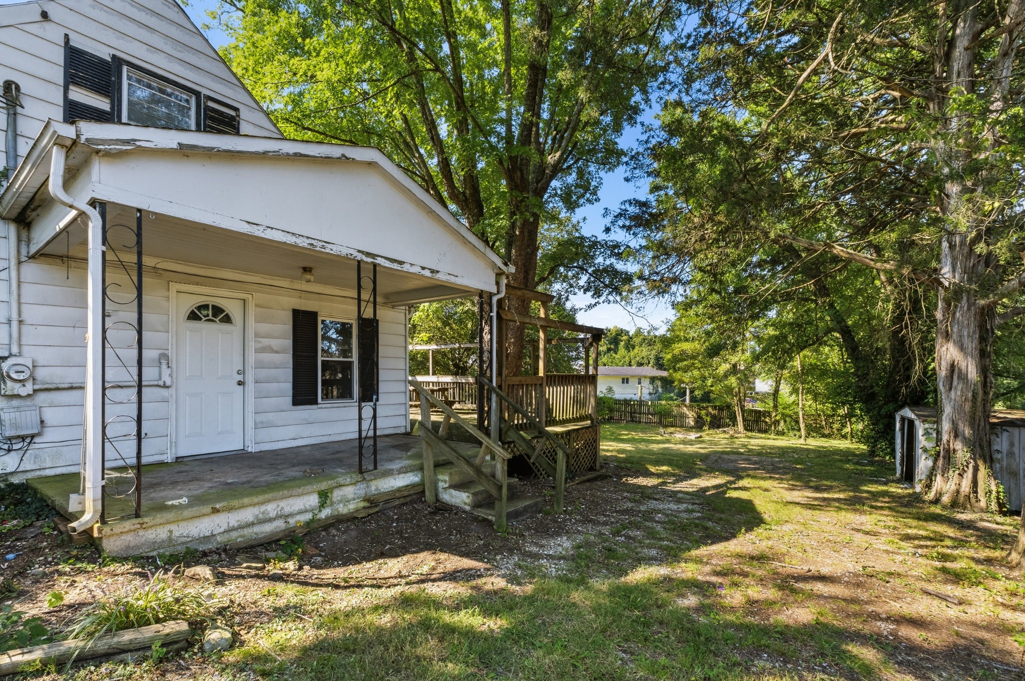 1904 N Dixie Ave Property Photo 21