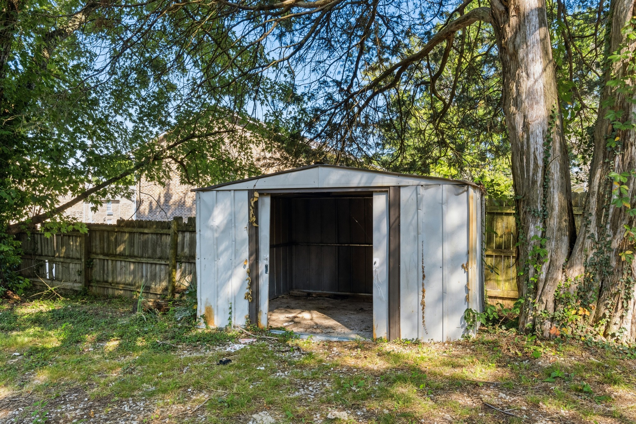 1904 N Dixie Ave Property Photo 22