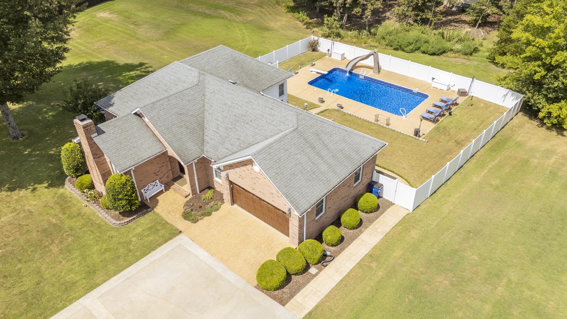 350 YEISER DR