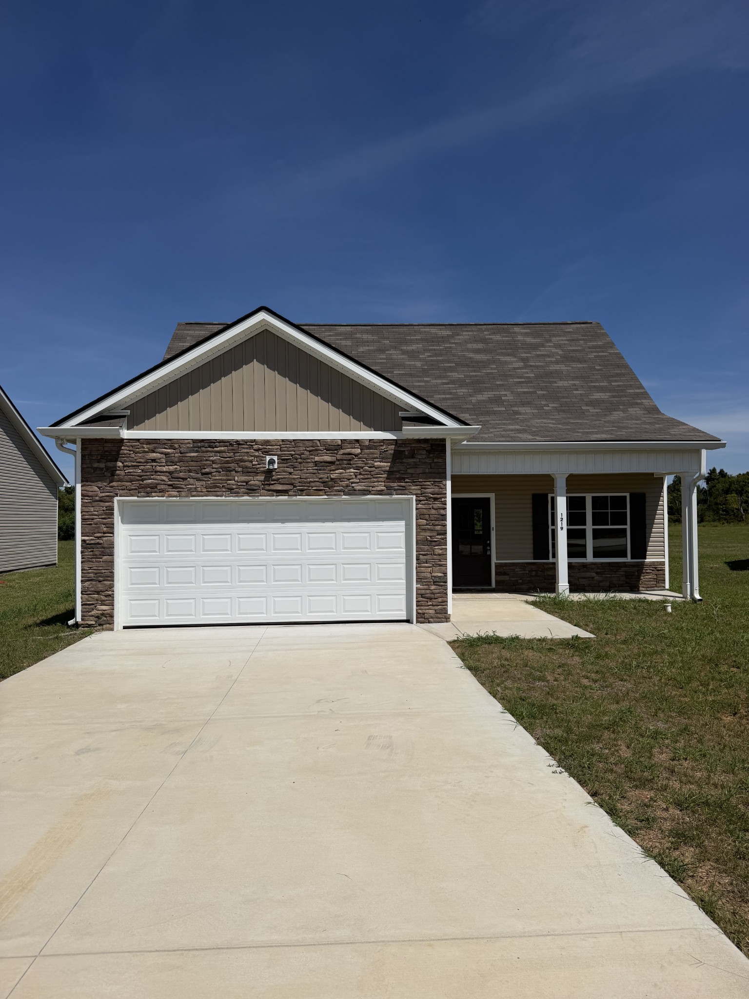 1219 Euclid Drive Property Photo 1