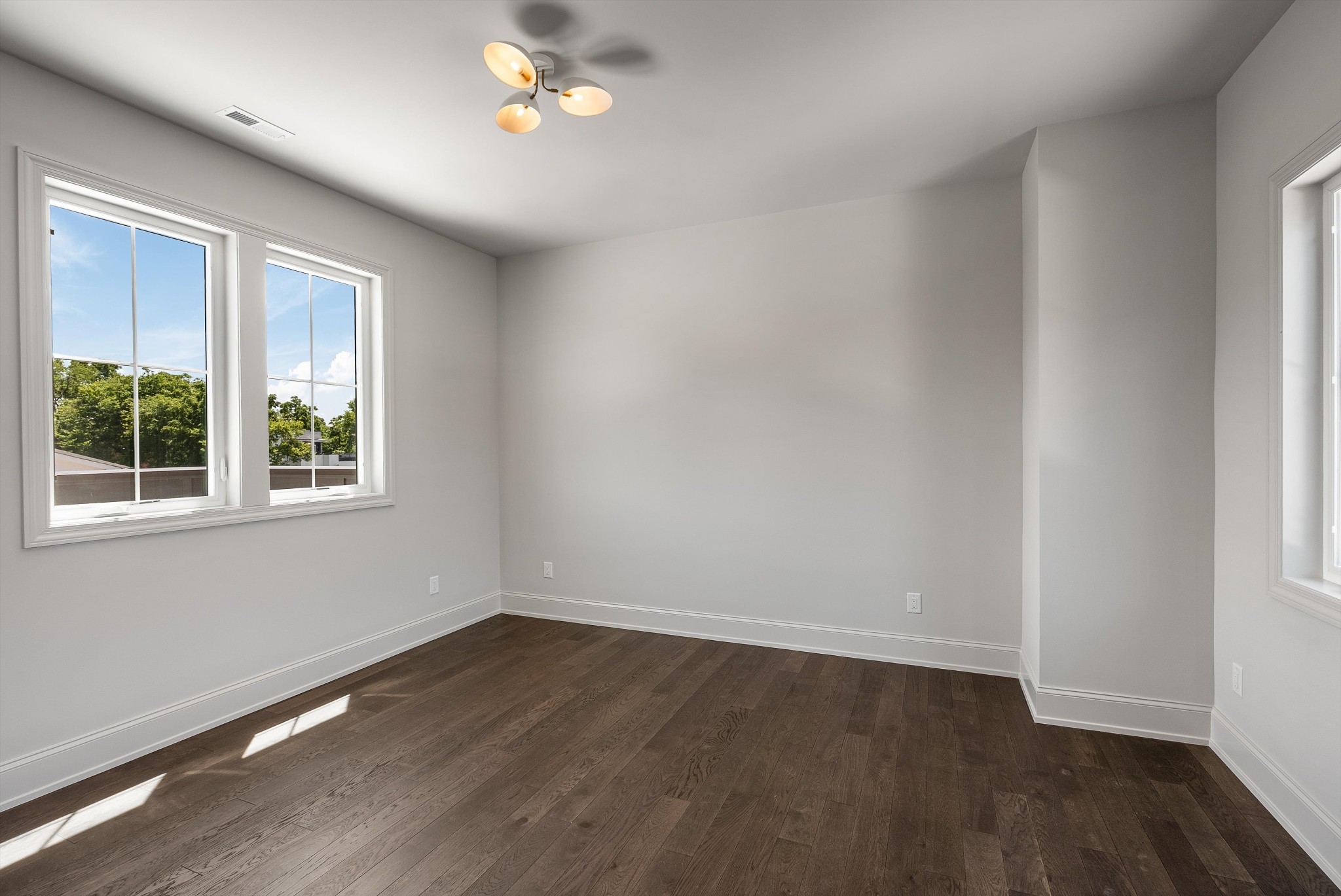 1208a Hawkins St Property Photo 39