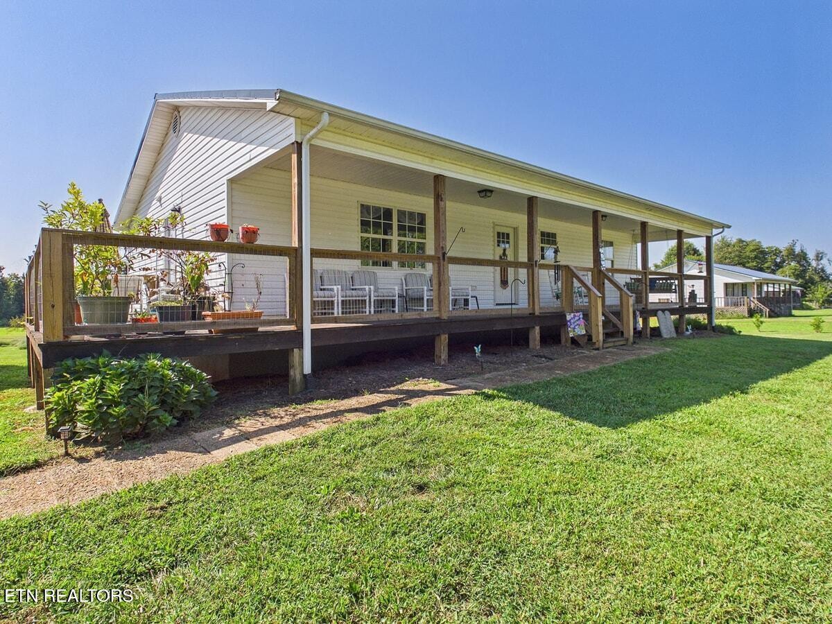 176 Pleasant Drive Property Photo 1