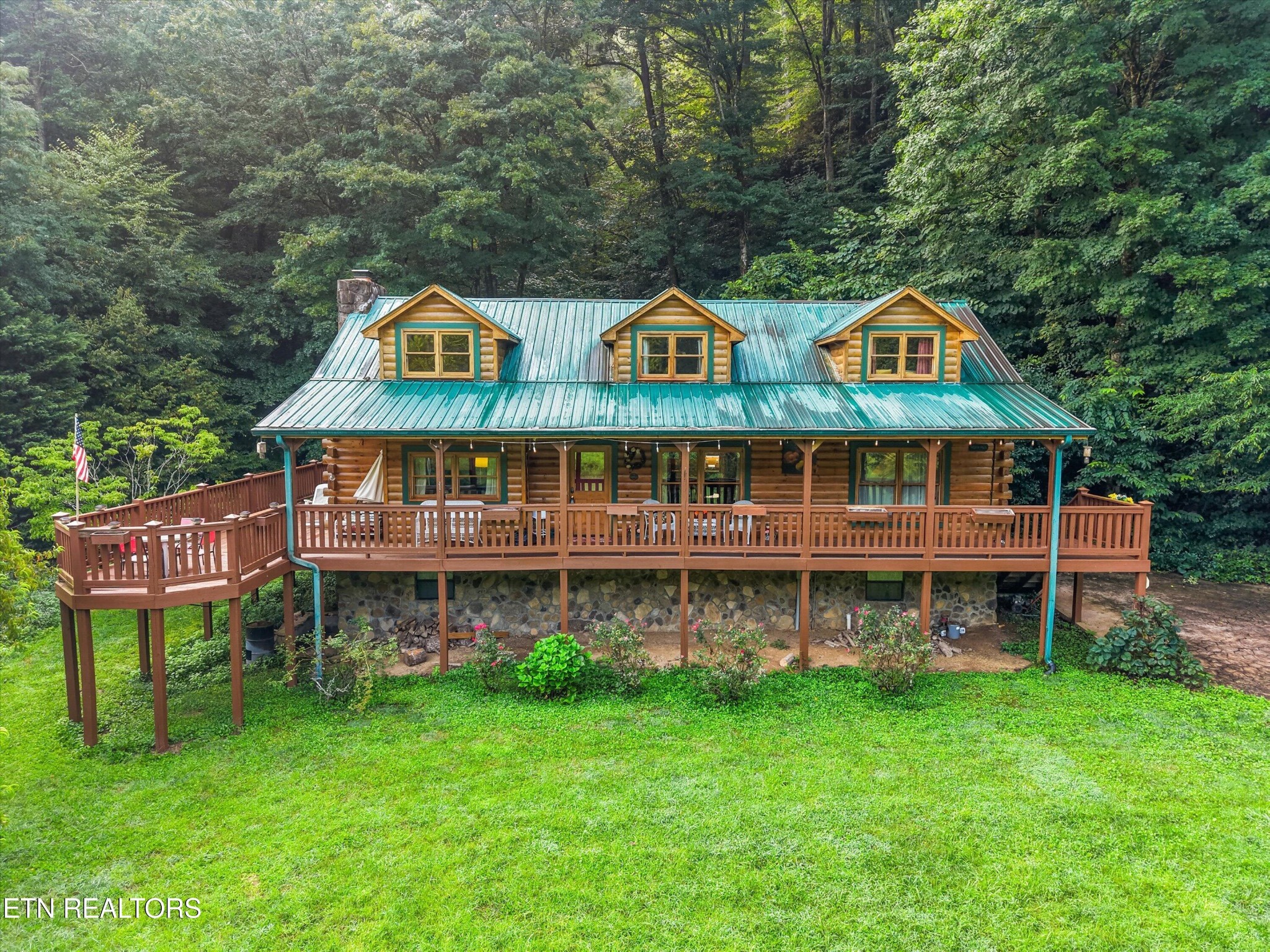 813 Steer Creek Rd Property Photo 1