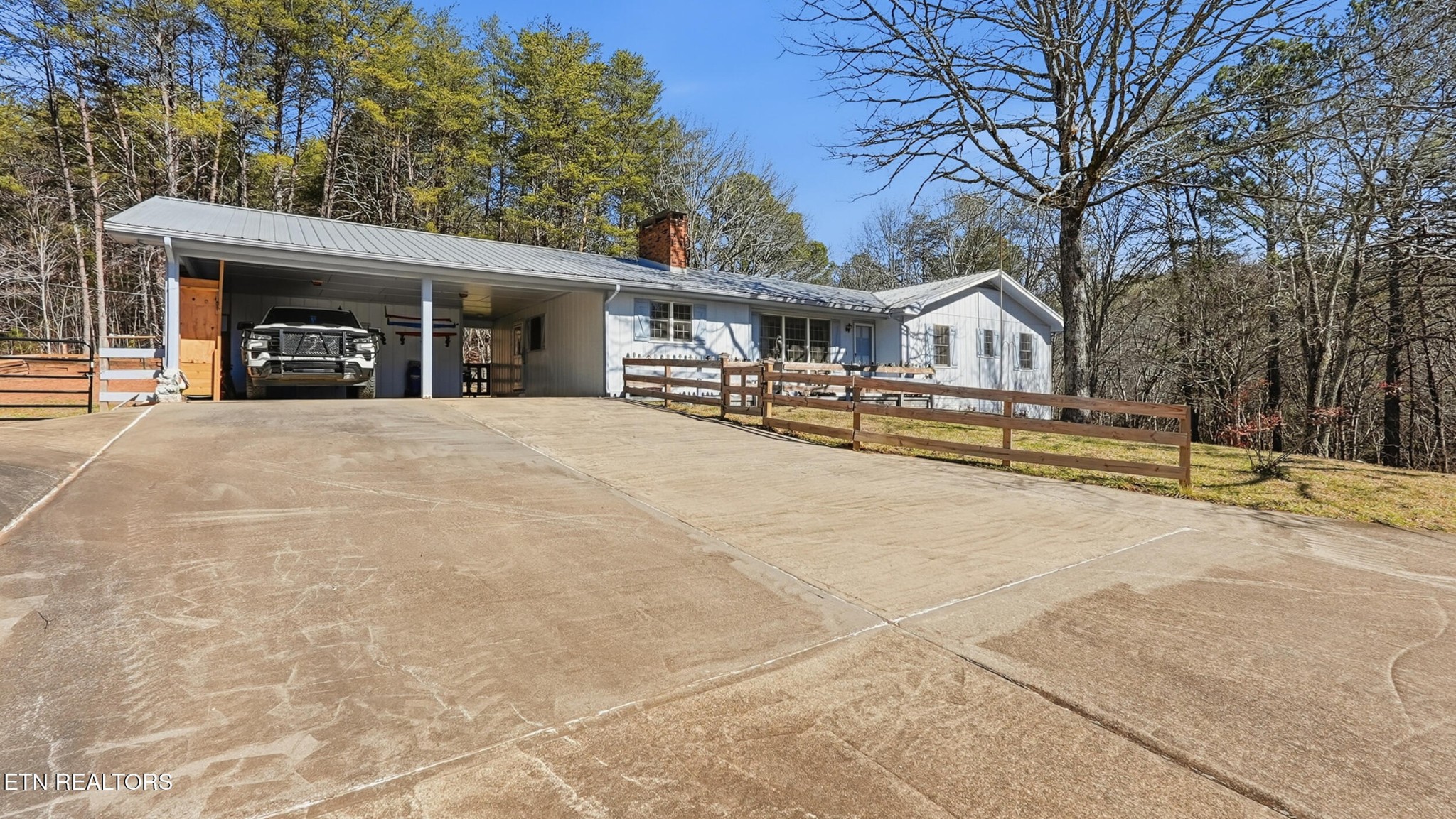150 Beavers Lane Property Photo 3