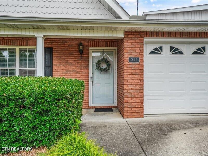 212 Timbercreek Way Property Photo 4