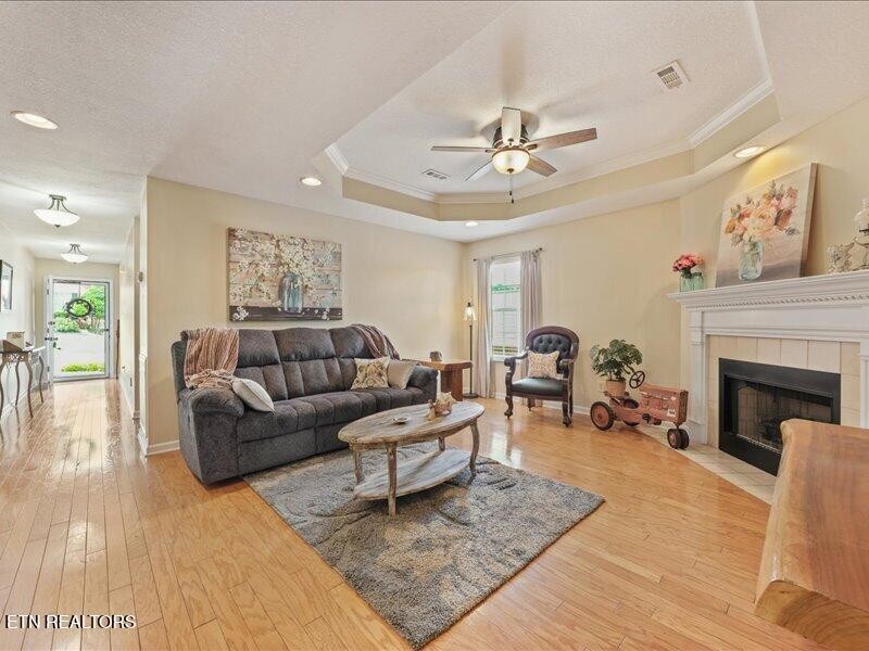 212 Timbercreek Way Property Photo 8