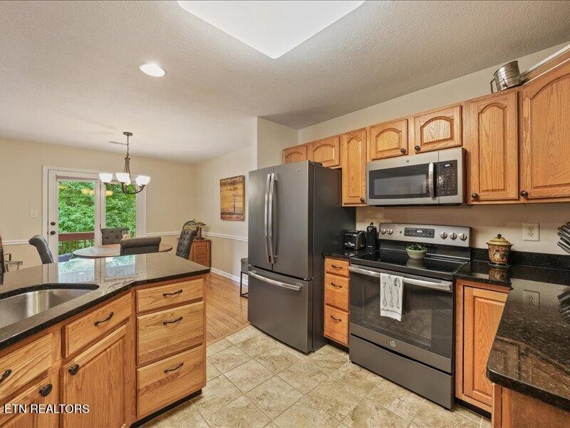 212 Timbercreek Way Property Photo 14
