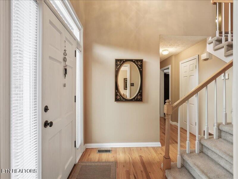 1240 Hearthstone Lane Property Photo 5