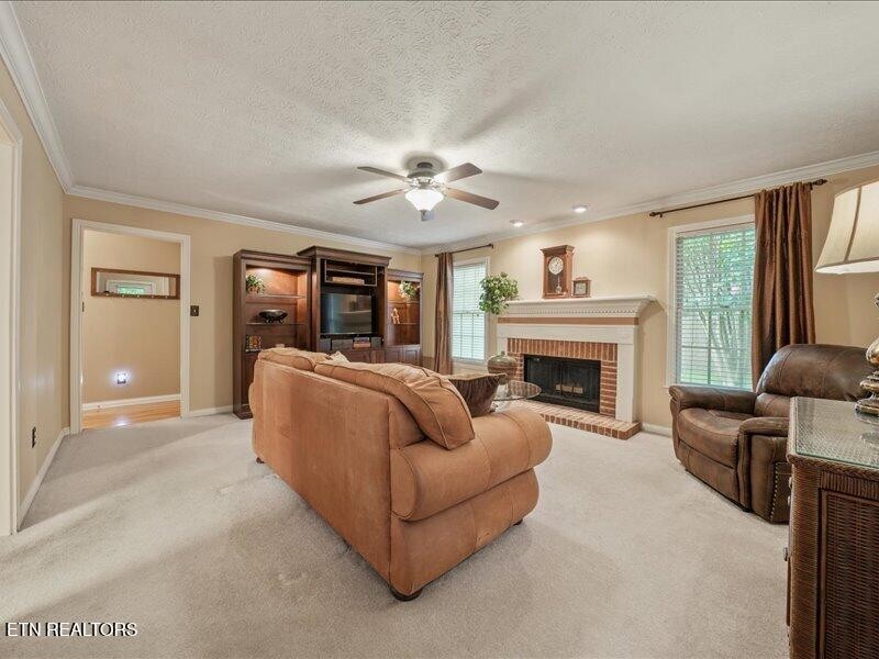 1240 Hearthstone Lane Property Photo 12