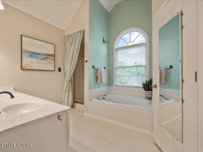 1240 Hearthstone Lane Property Photo 28