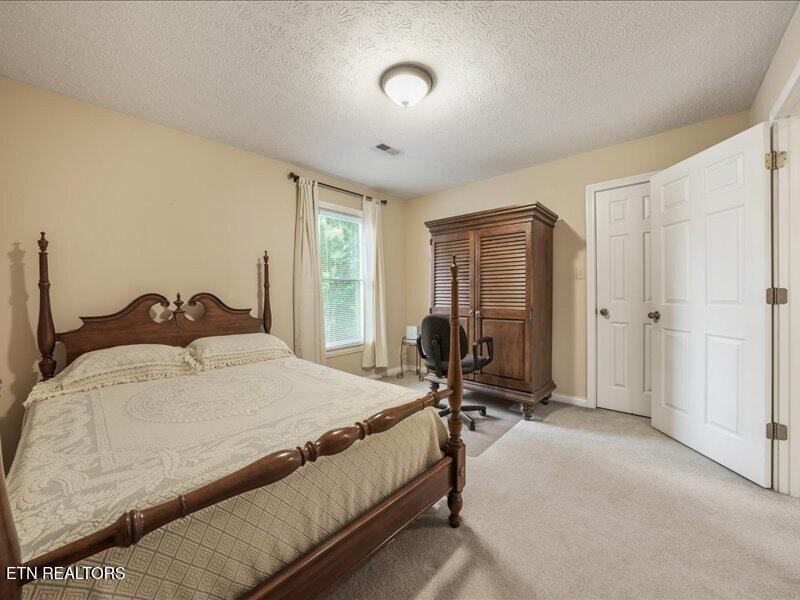 1240 Hearthstone Lane Property Photo 32