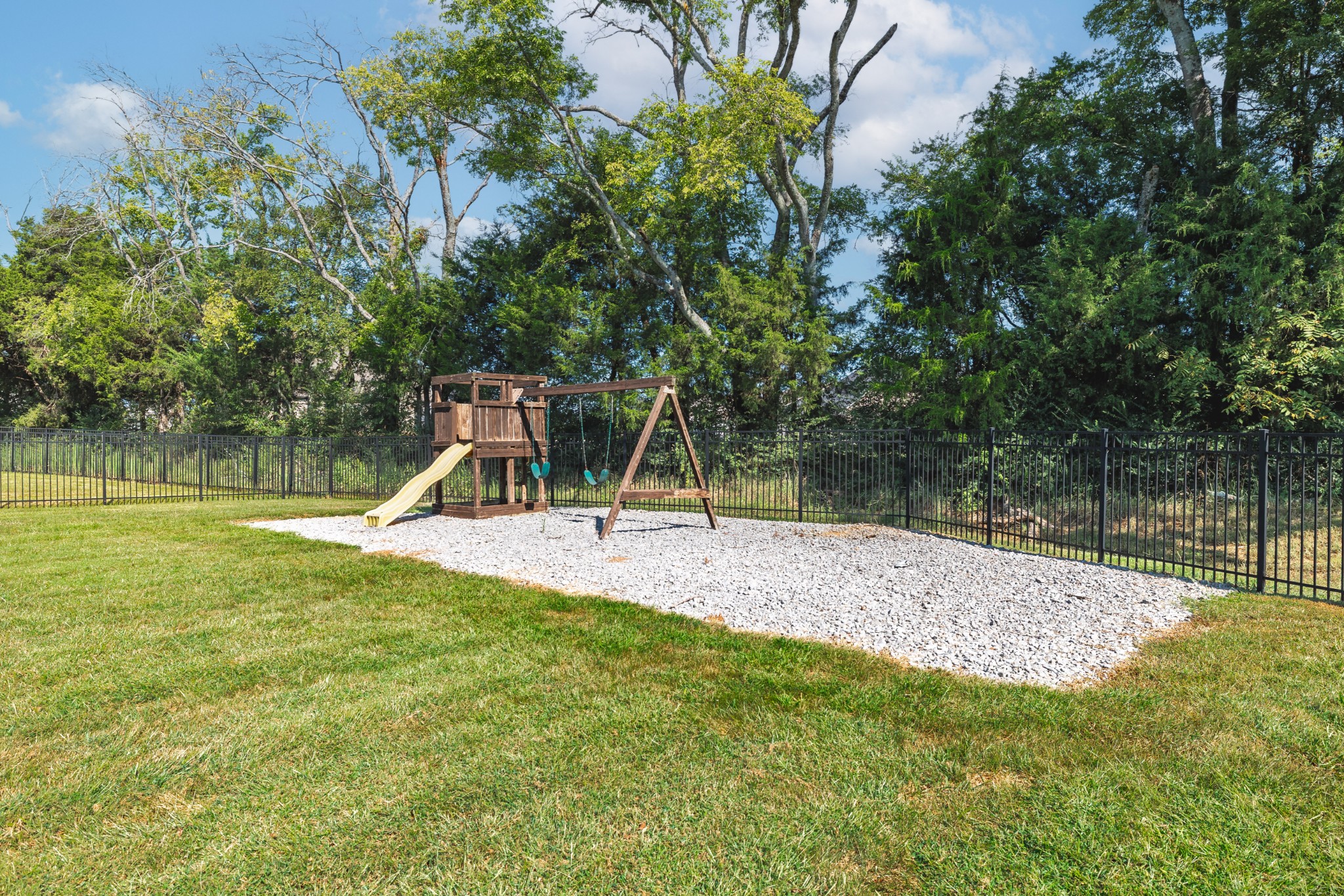 2516 Kingfisher Dr Property Photo 38