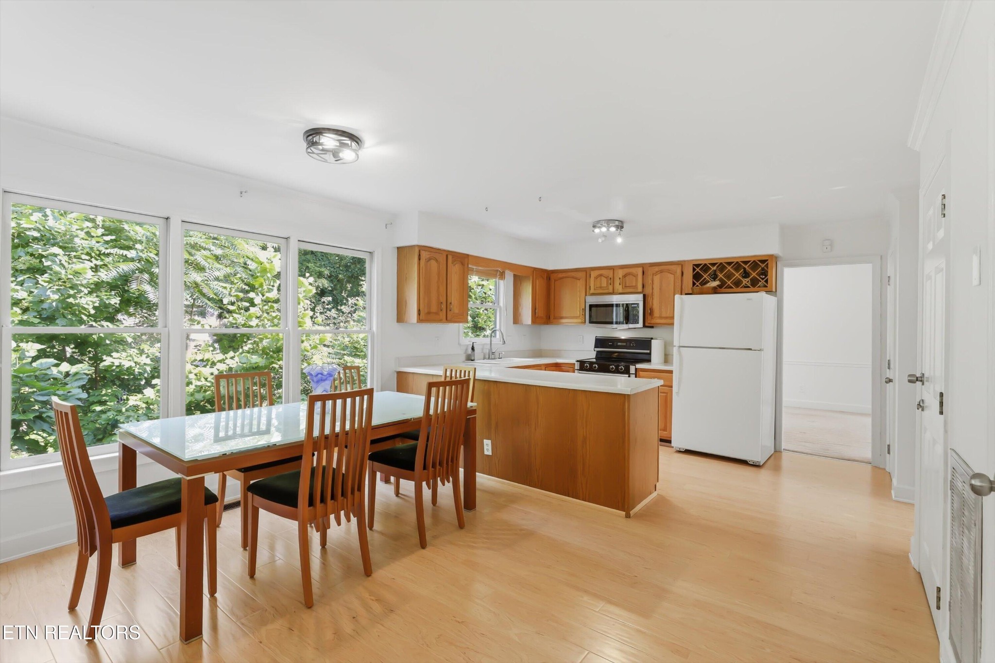 118 W Melbourne Rd Property Photo 6