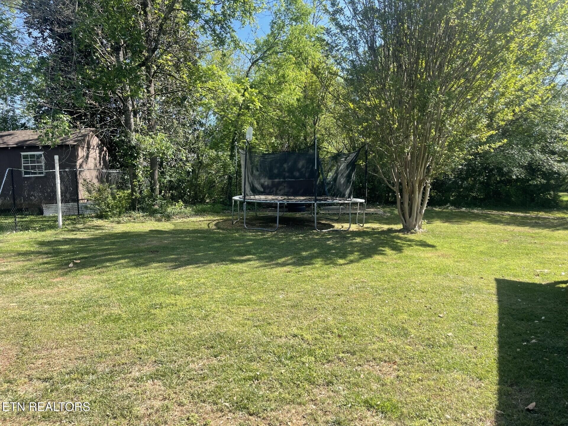 1239 Dossett St Property Photo 11