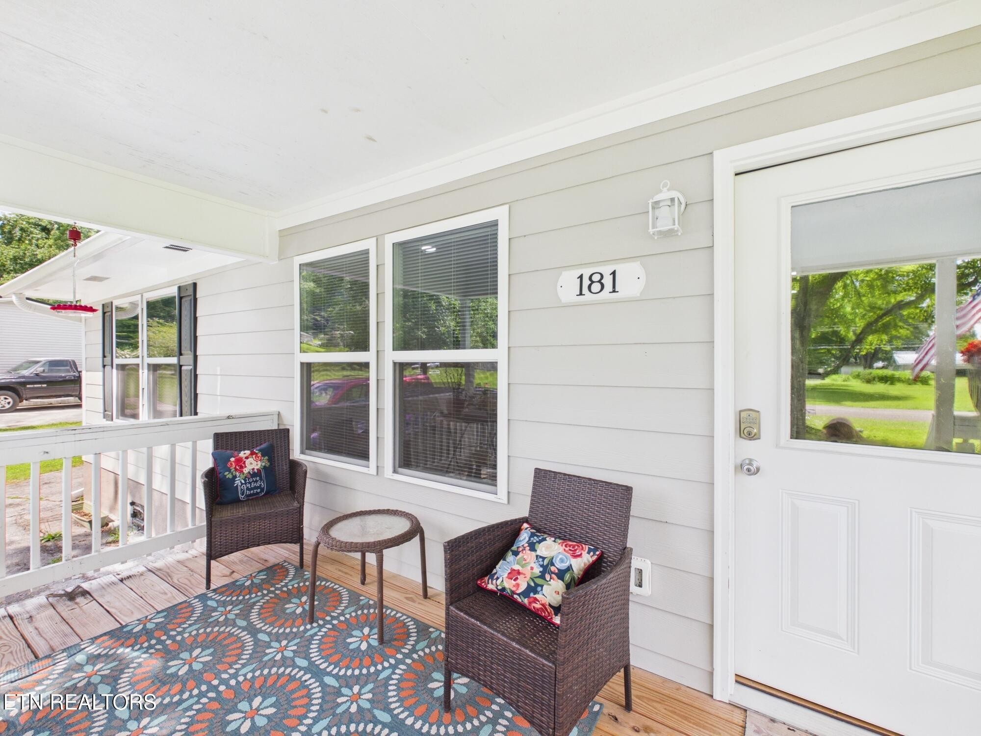 181 Spring St Property Photo 3