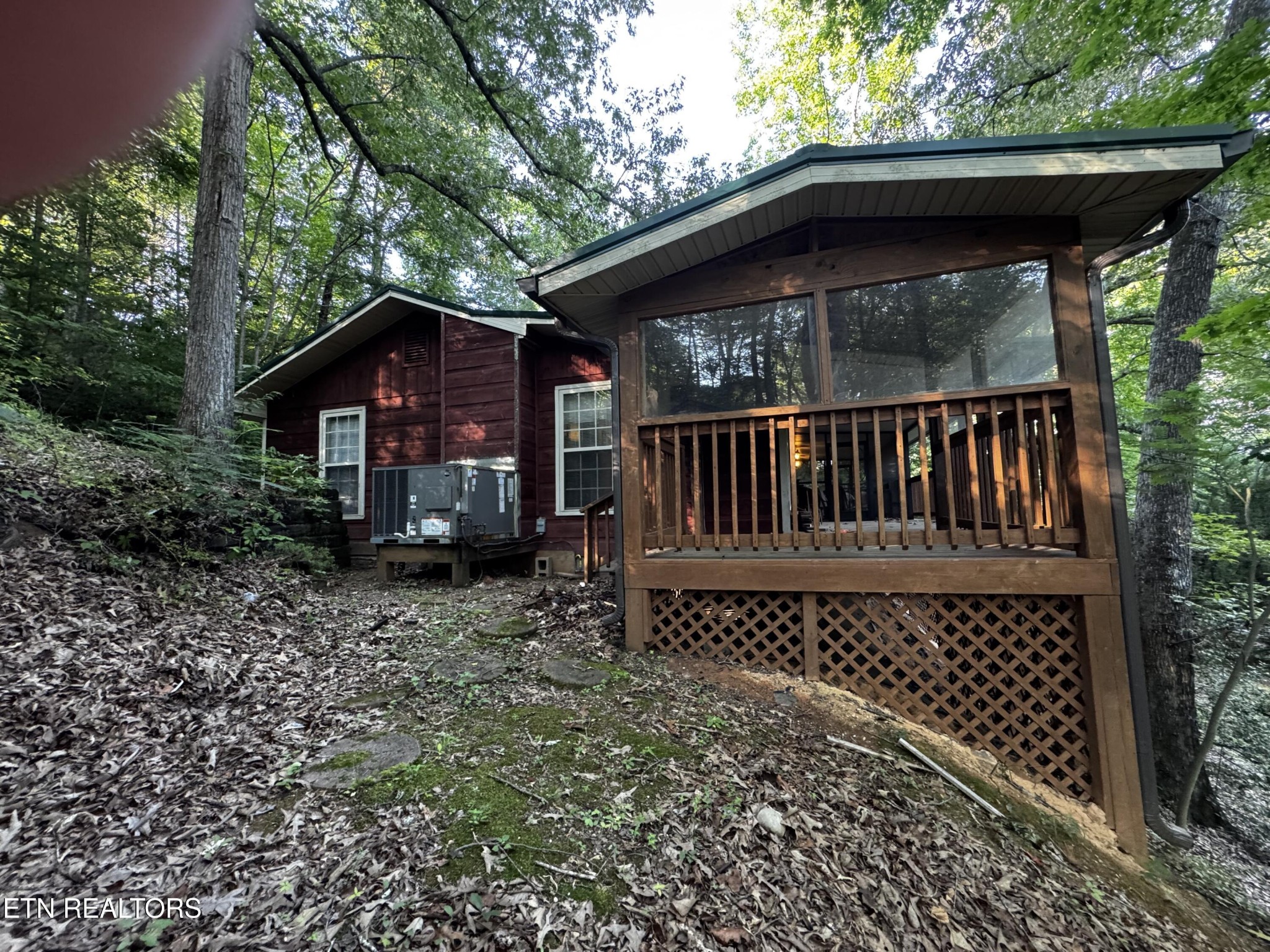 530 Parton Drive Property Photo 4