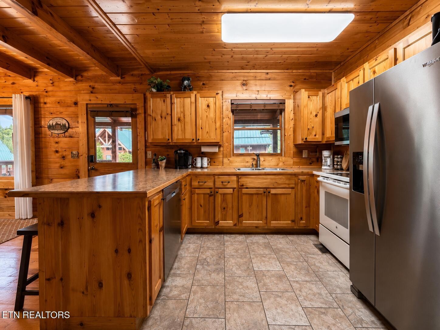 612 Cherry Blossom Way Property Photo 8