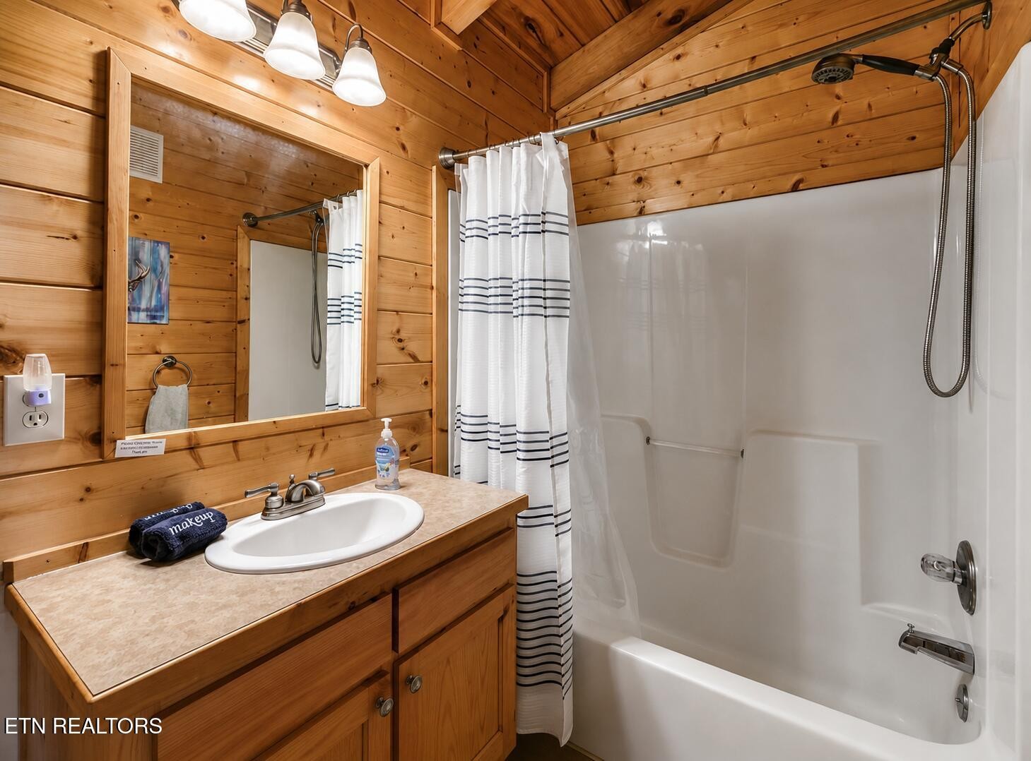 612 Cherry Blossom Way Property Photo 18