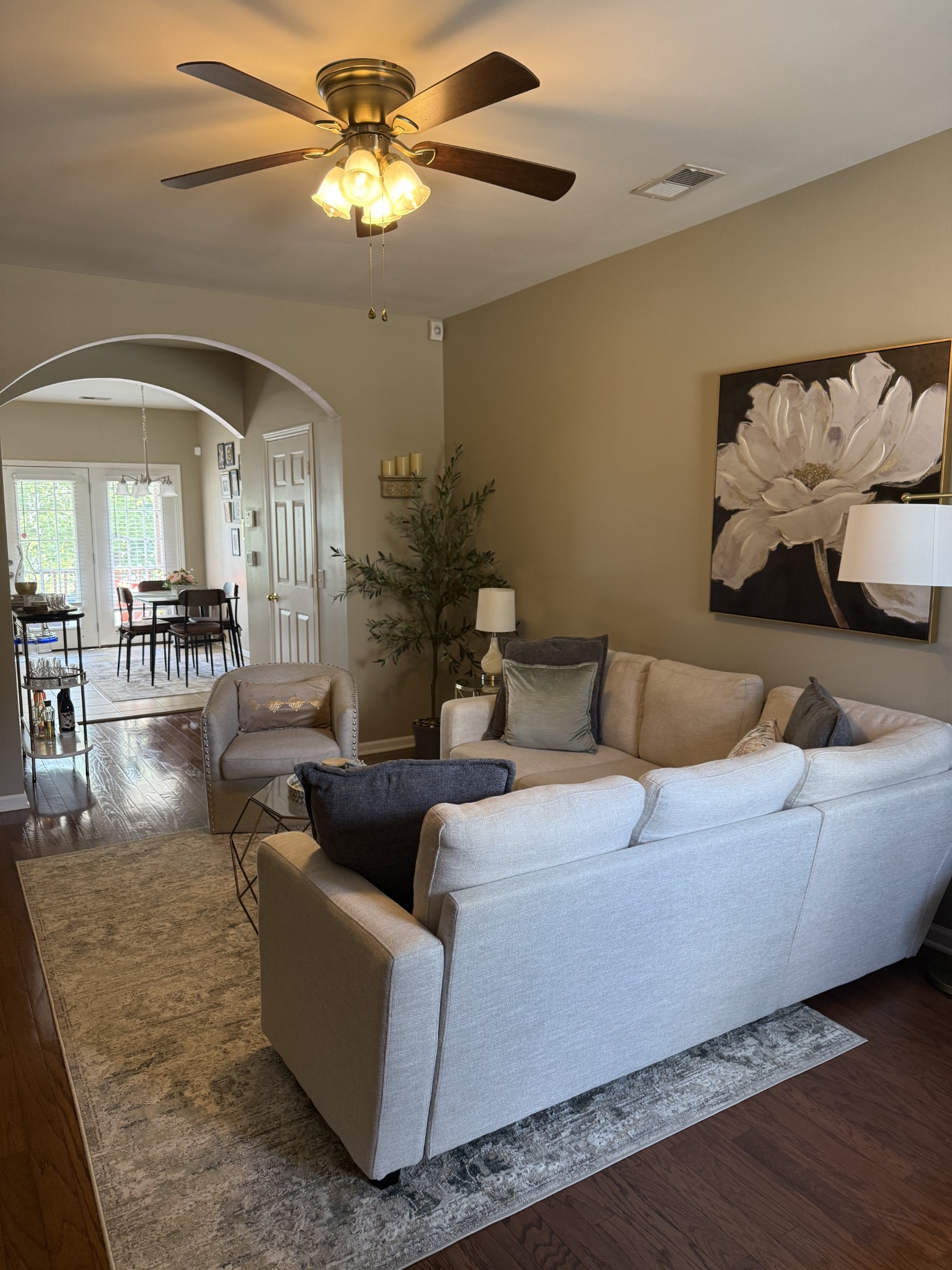 3211 Long Blvd Property Photo 2
