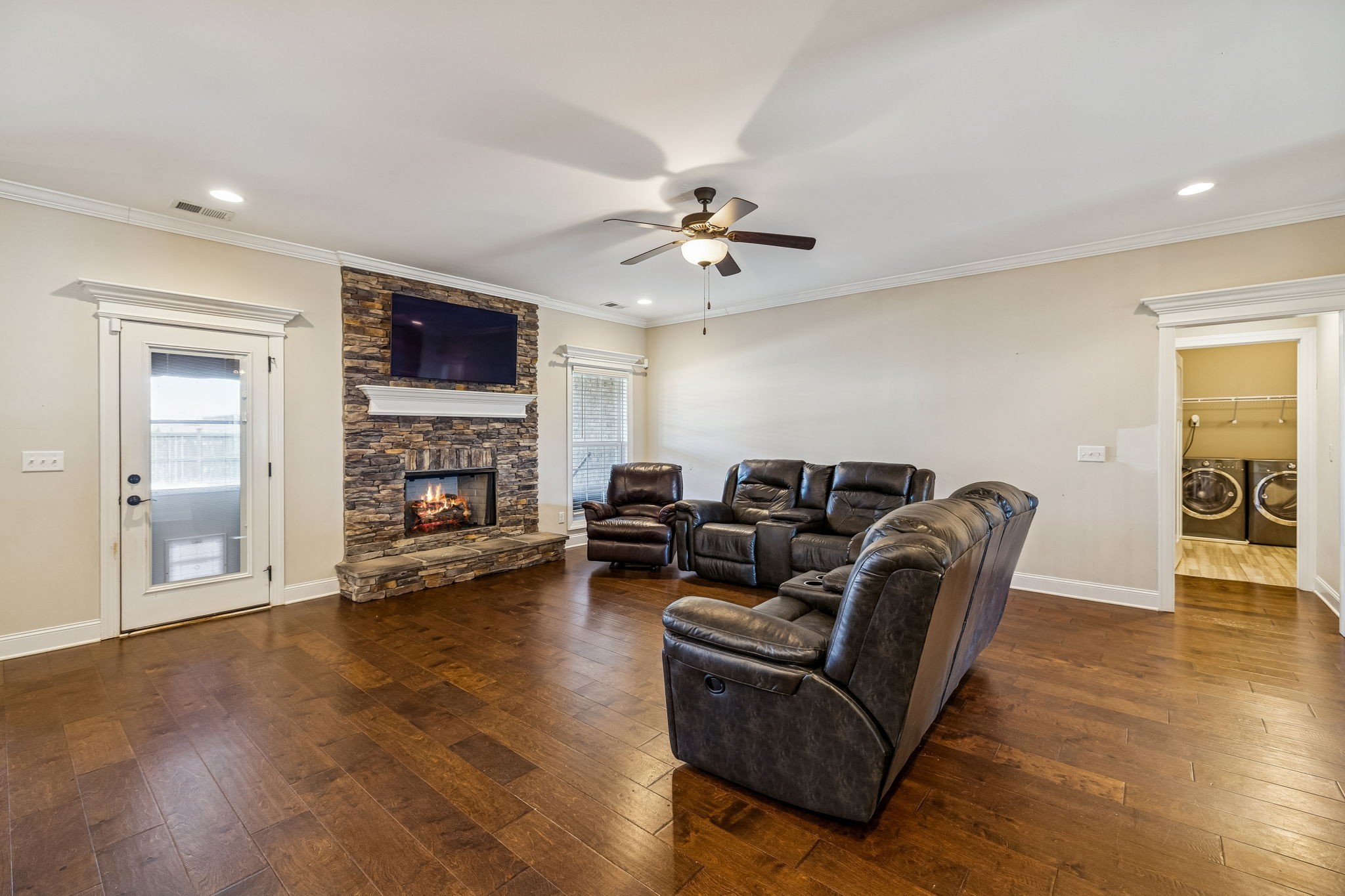 1113 Pegasus Run Property Photo 3