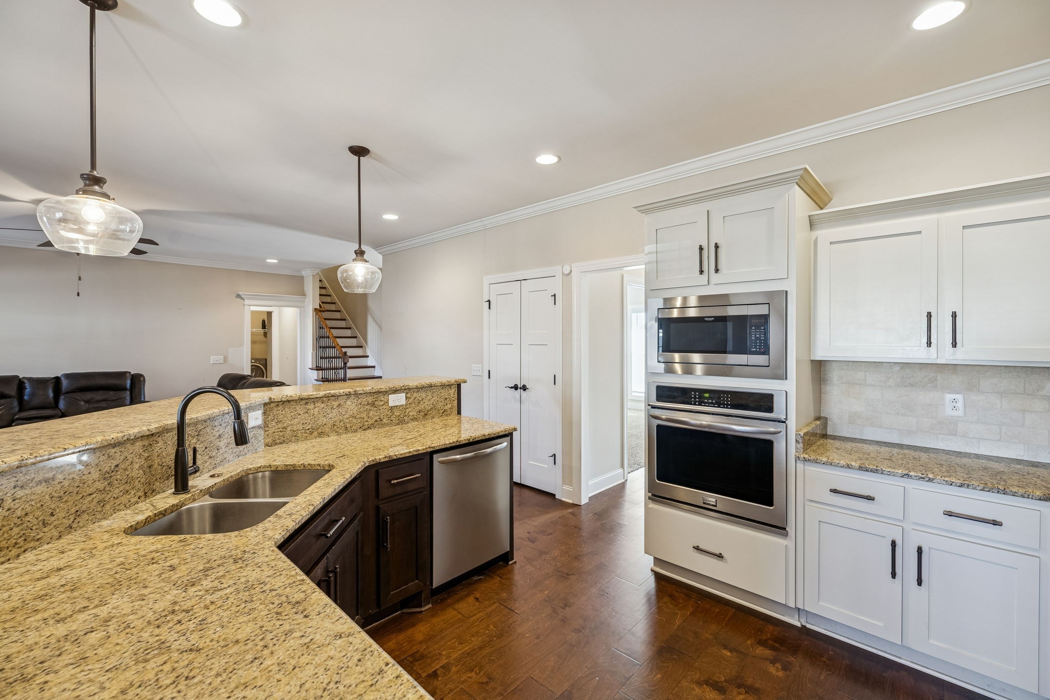 1113 Pegasus Run Property Photo 11