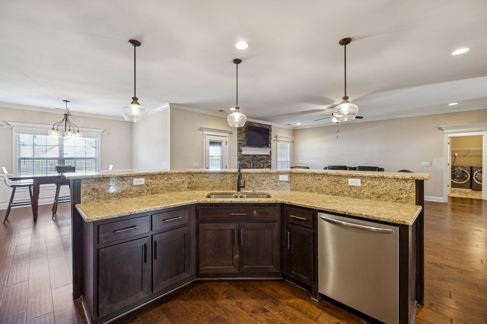 1113 Pegasus Run Property Photo 14