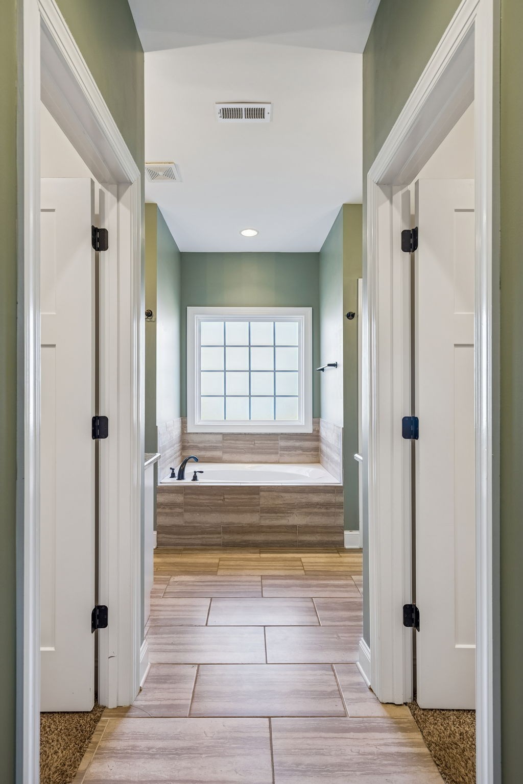 1113 Pegasus Run Property Photo 29