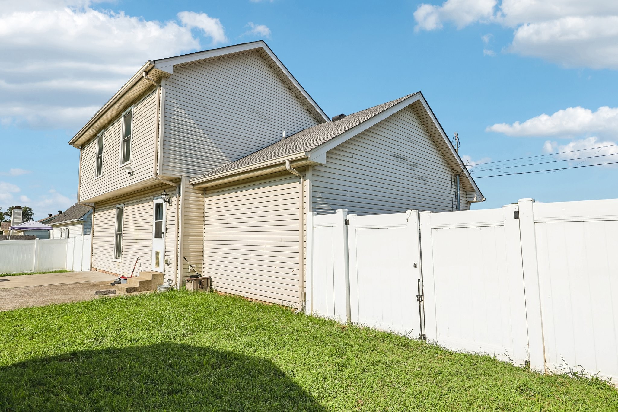 2685 Keyland Dr Property Photo 16