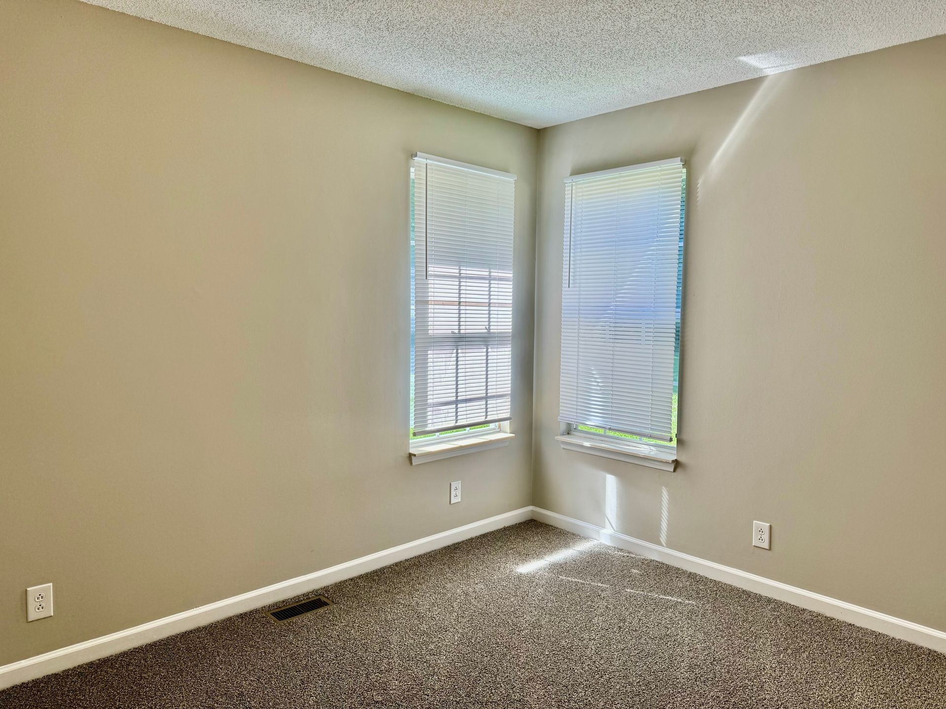 69 Grassmire Property Photo 14
