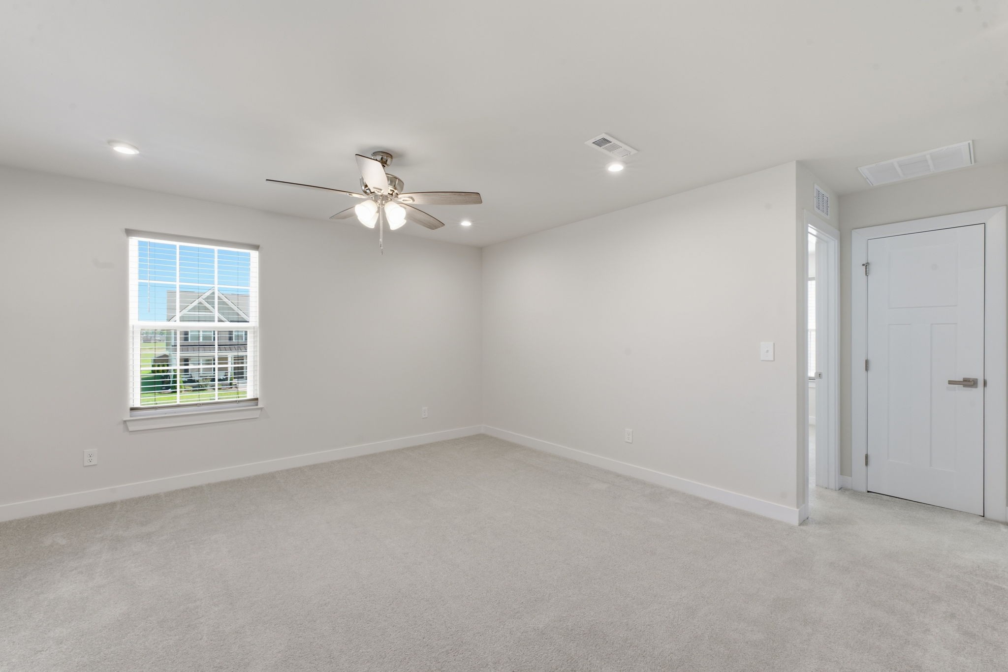 6542 Outlook Dr Property Photo 23