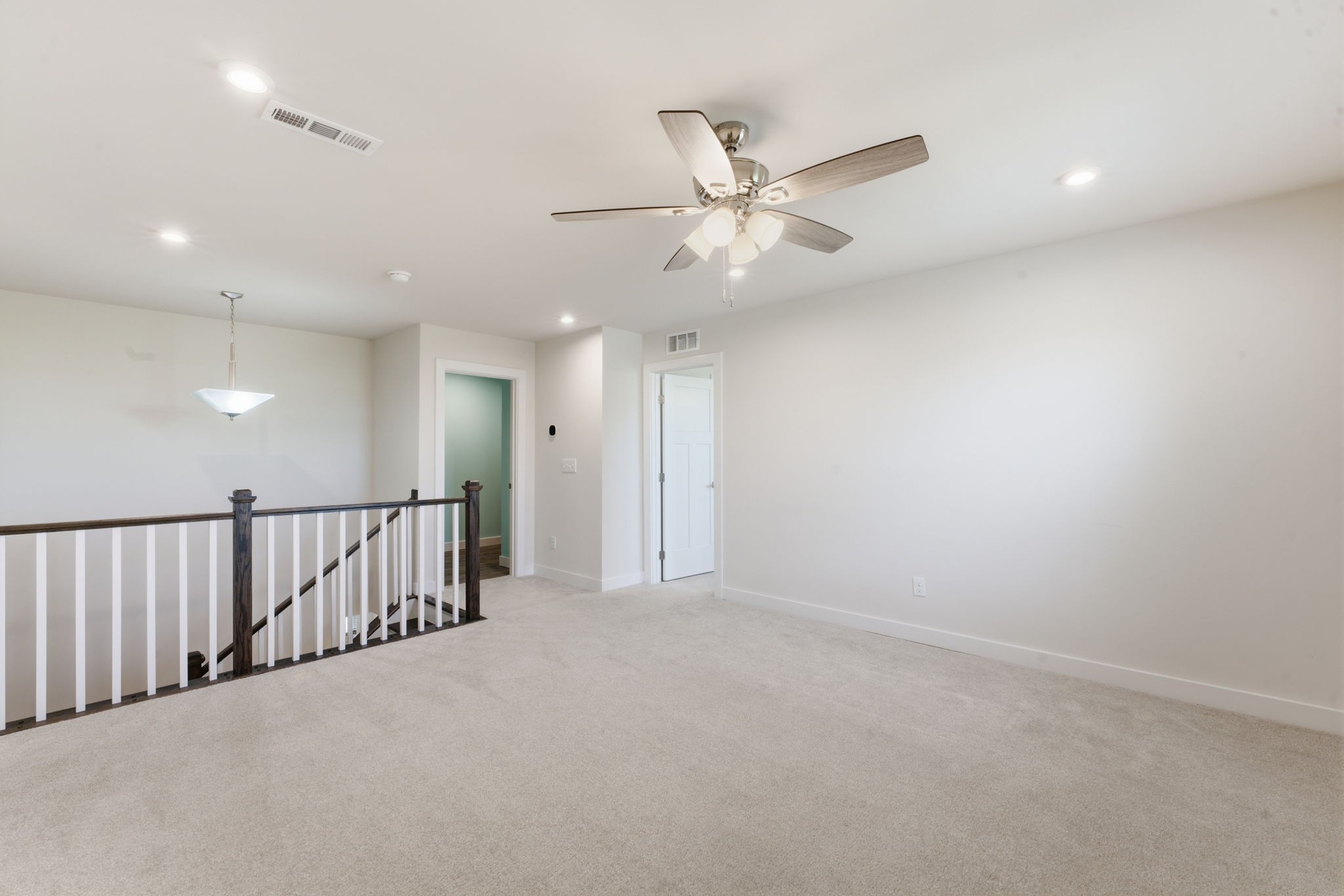 6542 Outlook Dr Property Photo 25