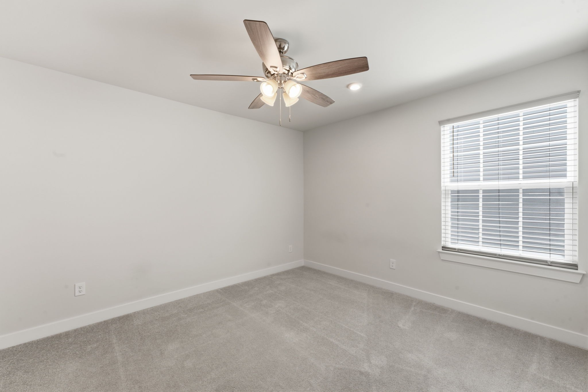 6542 Outlook Dr Property Photo 30