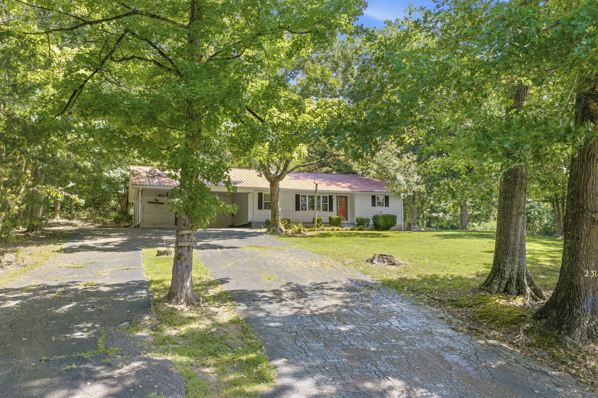2310 Highway 69, S Property Photo 1