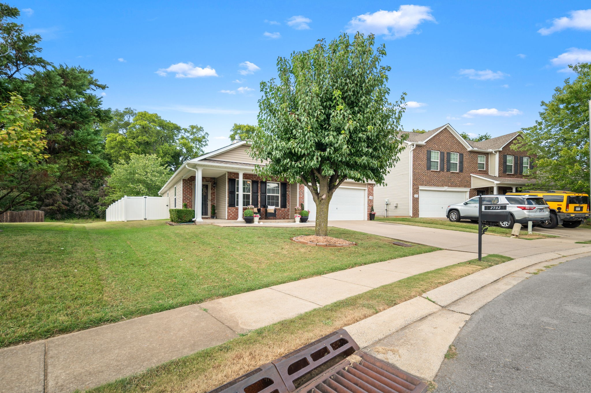2732 Miranda Dr Property Photo 2