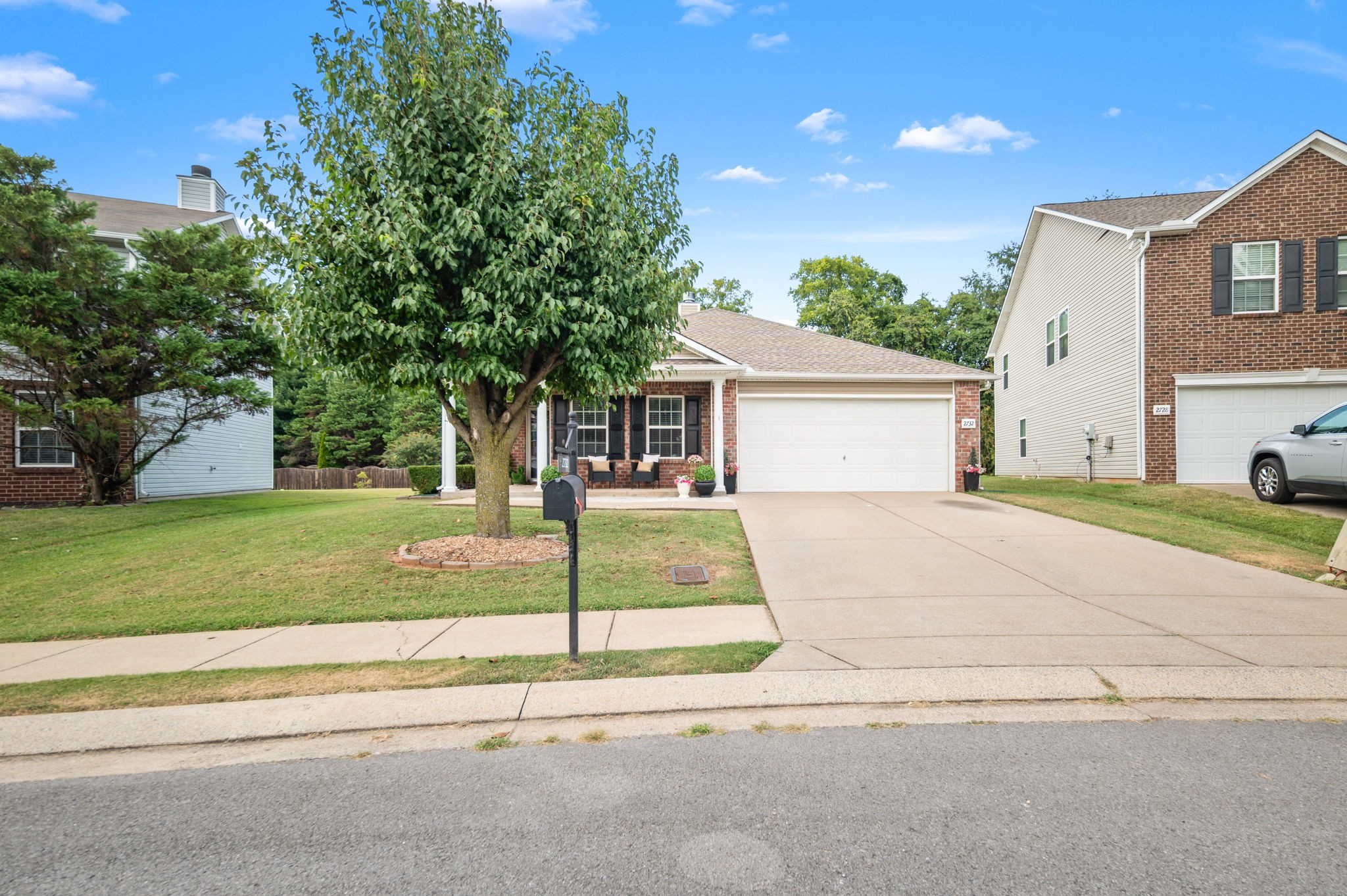 2732 Miranda Dr Property Photo 4