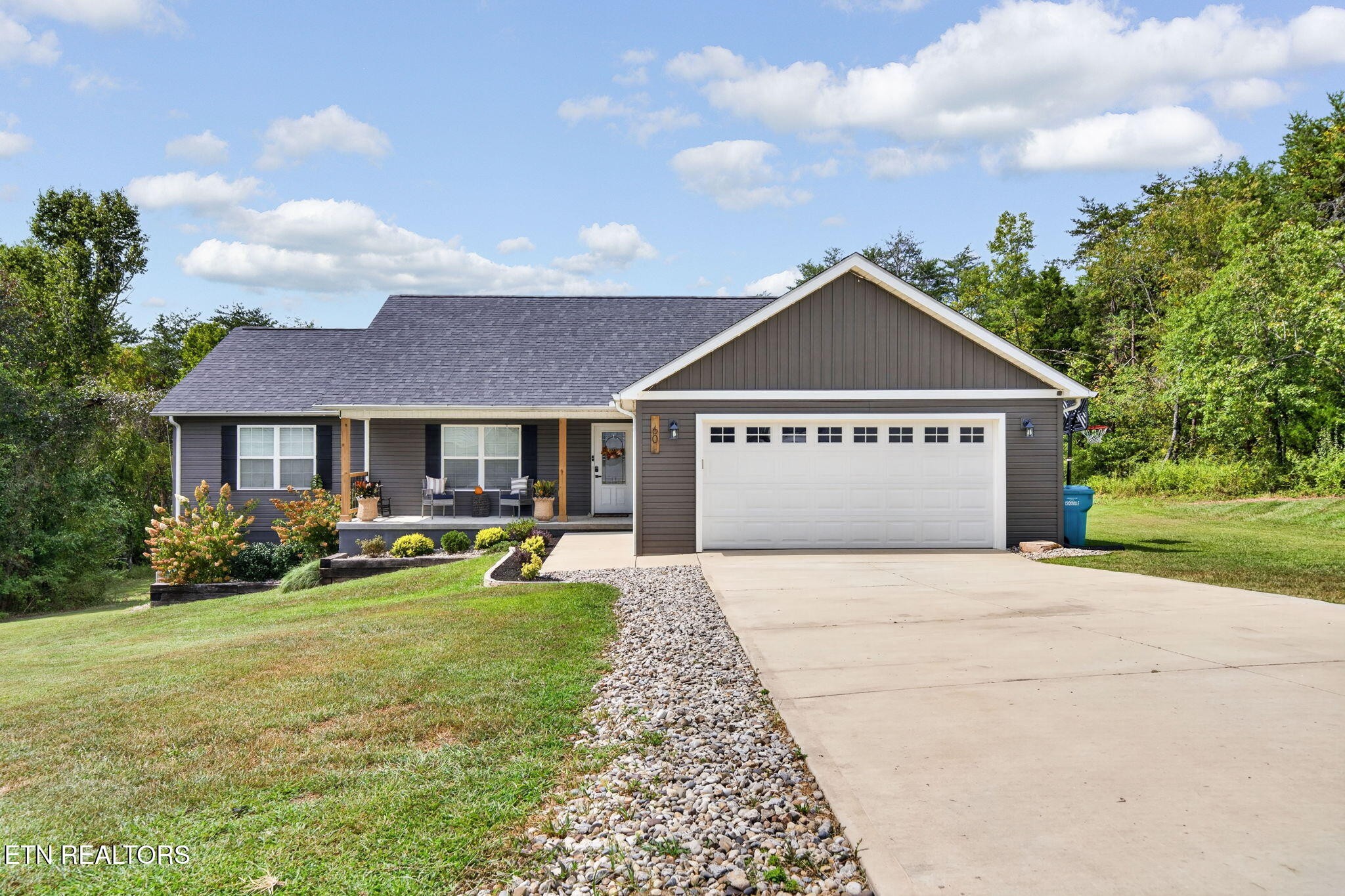 60 Capitol Drive Property Photo 1
