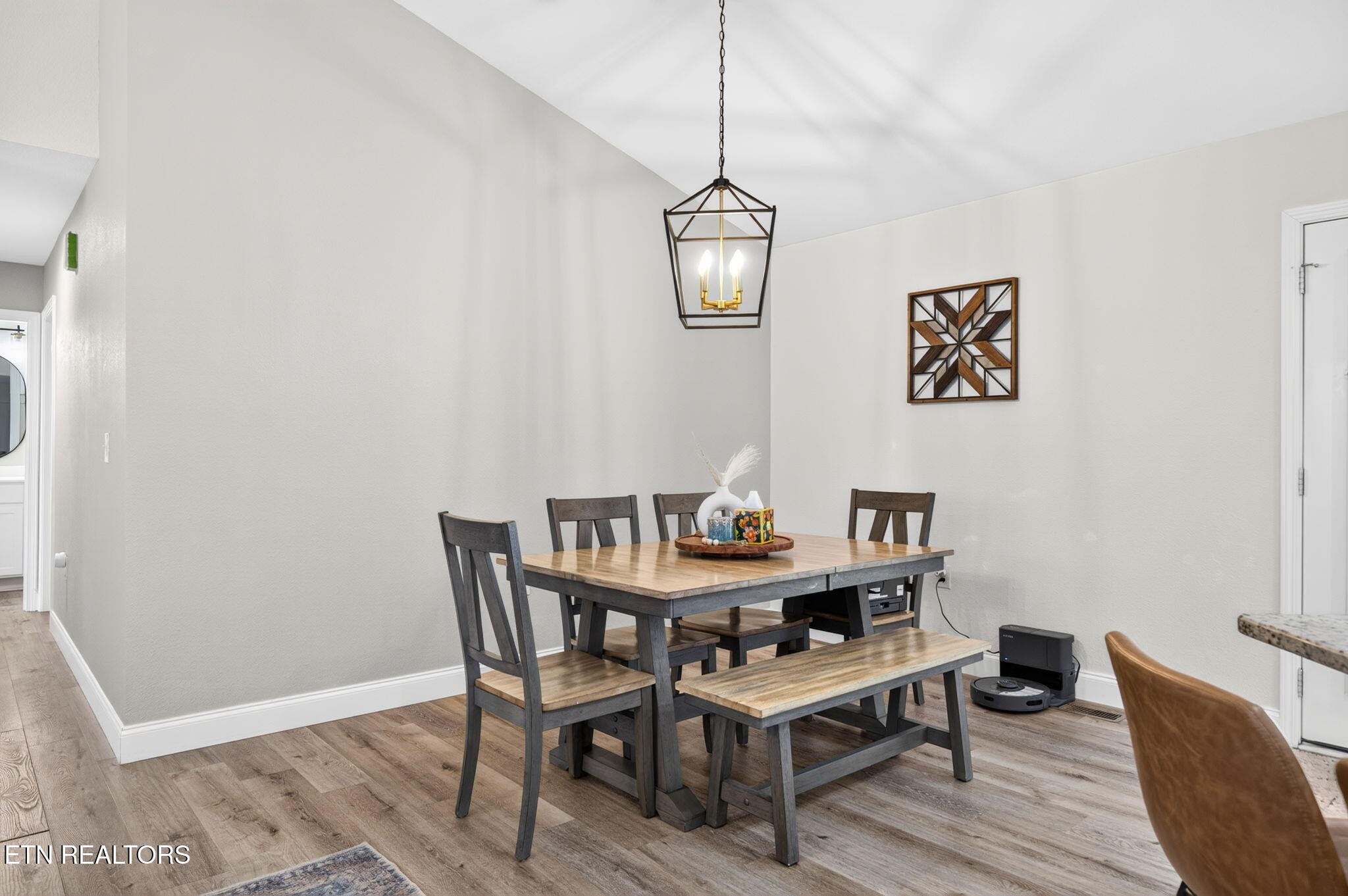 60 Capitol Drive Property Photo 15