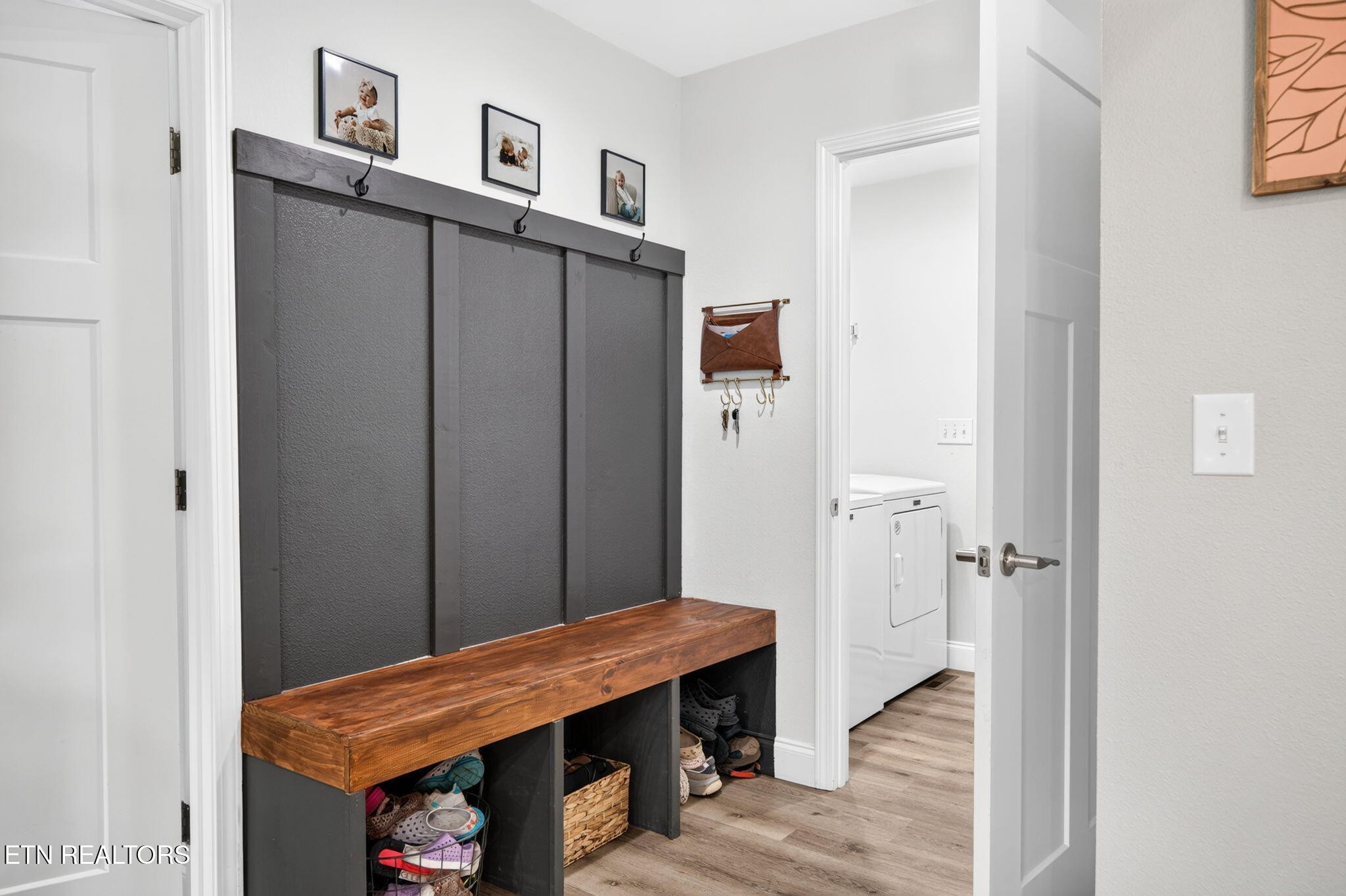 60 Capitol Drive Property Photo 16