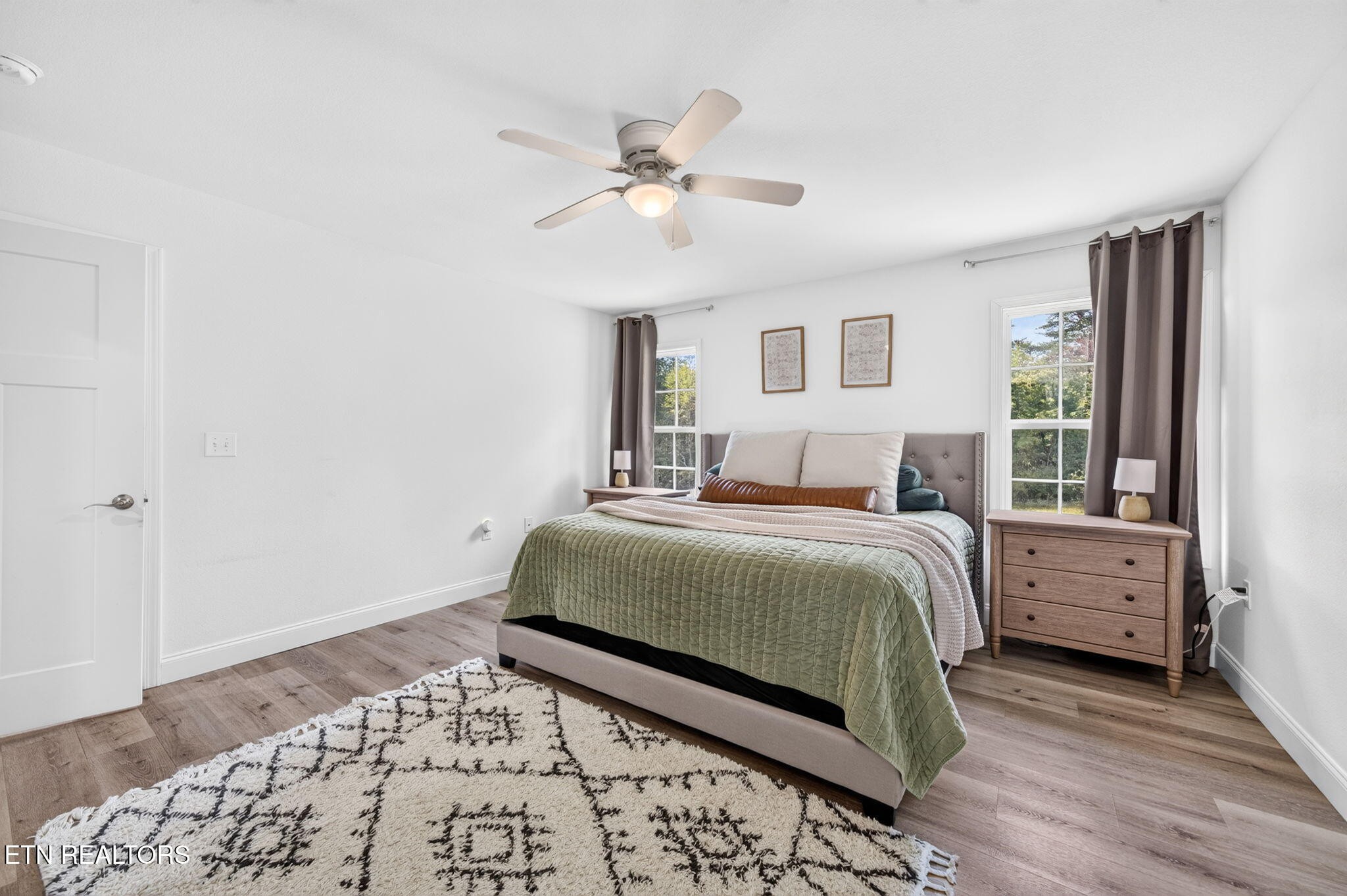 60 Capitol Drive Property Photo 18
