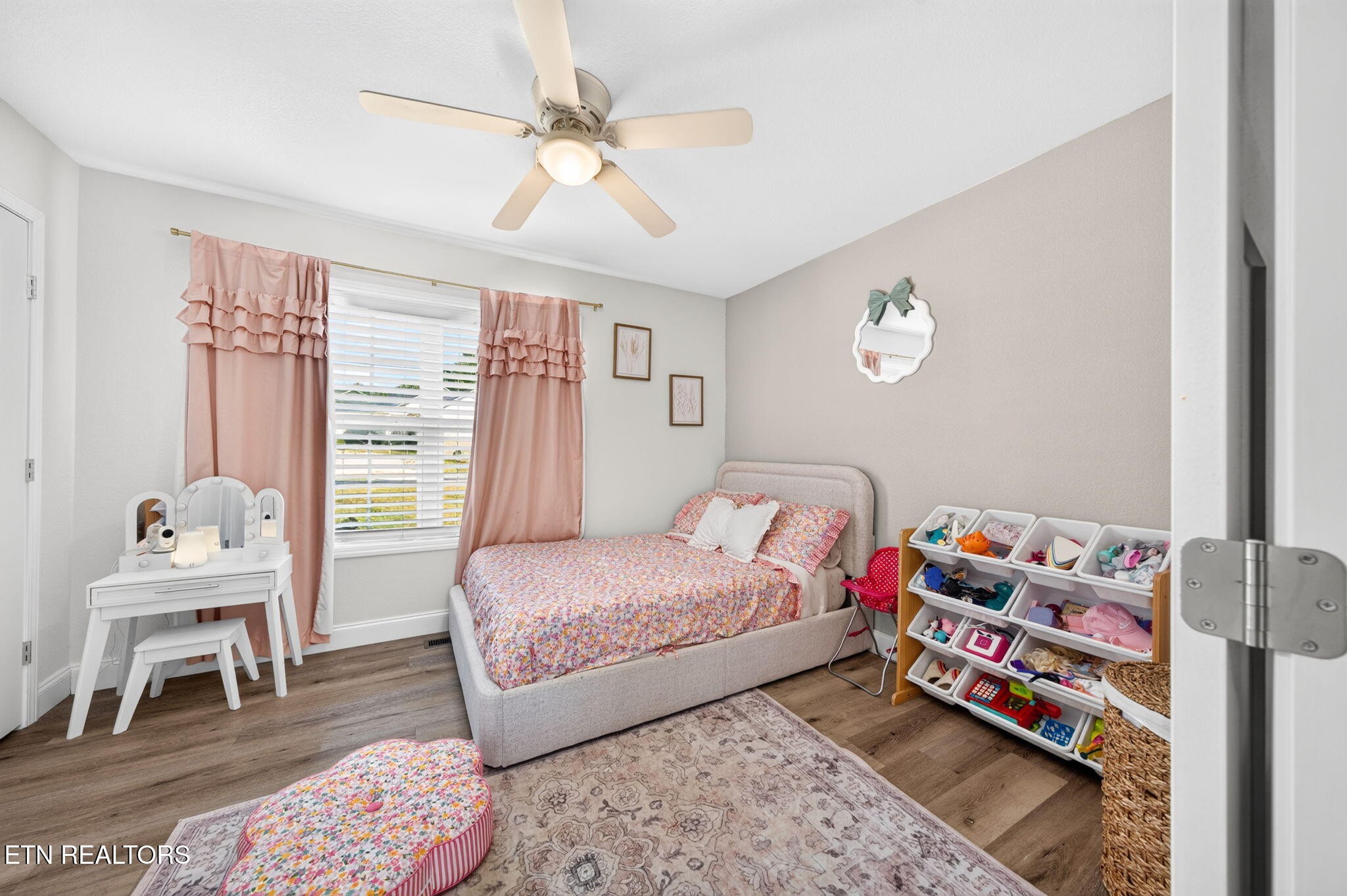 60 Capitol Drive Property Photo 22